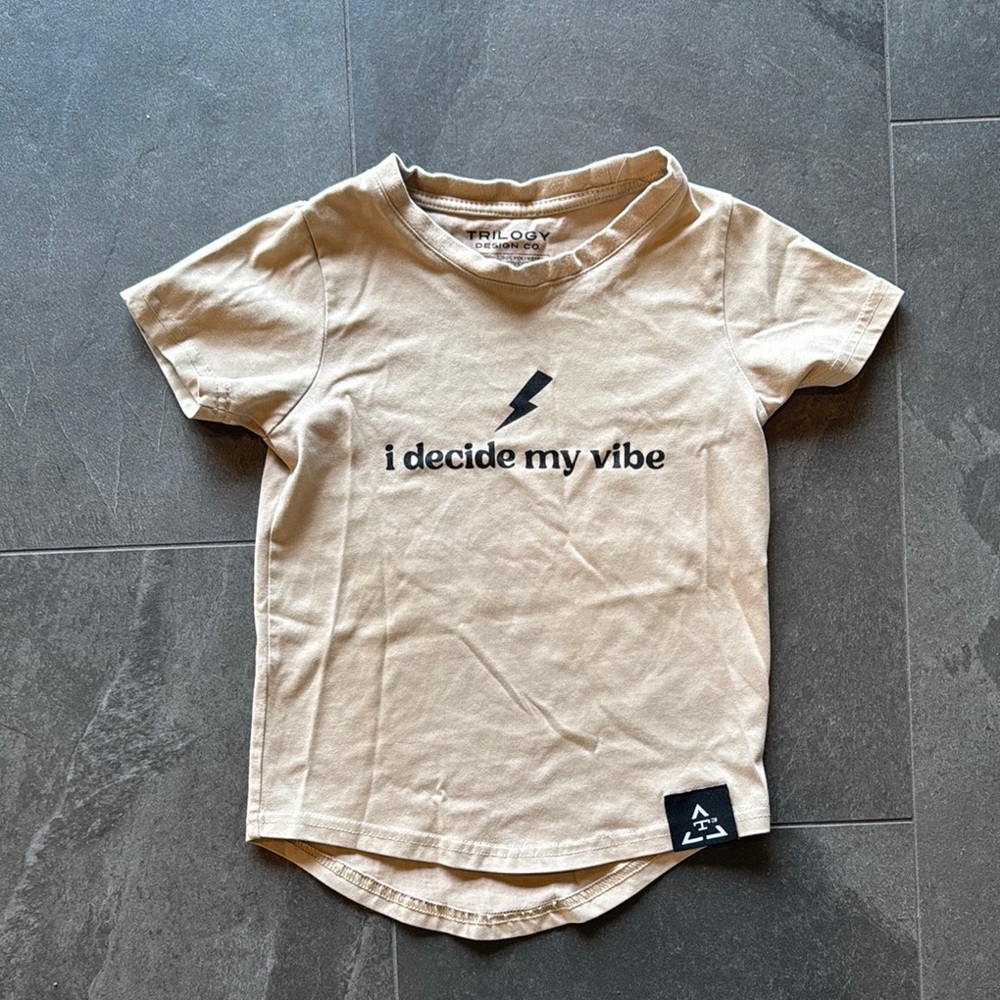 Trilogy design Tan Kids T-Shirt - I Decide My Vibe